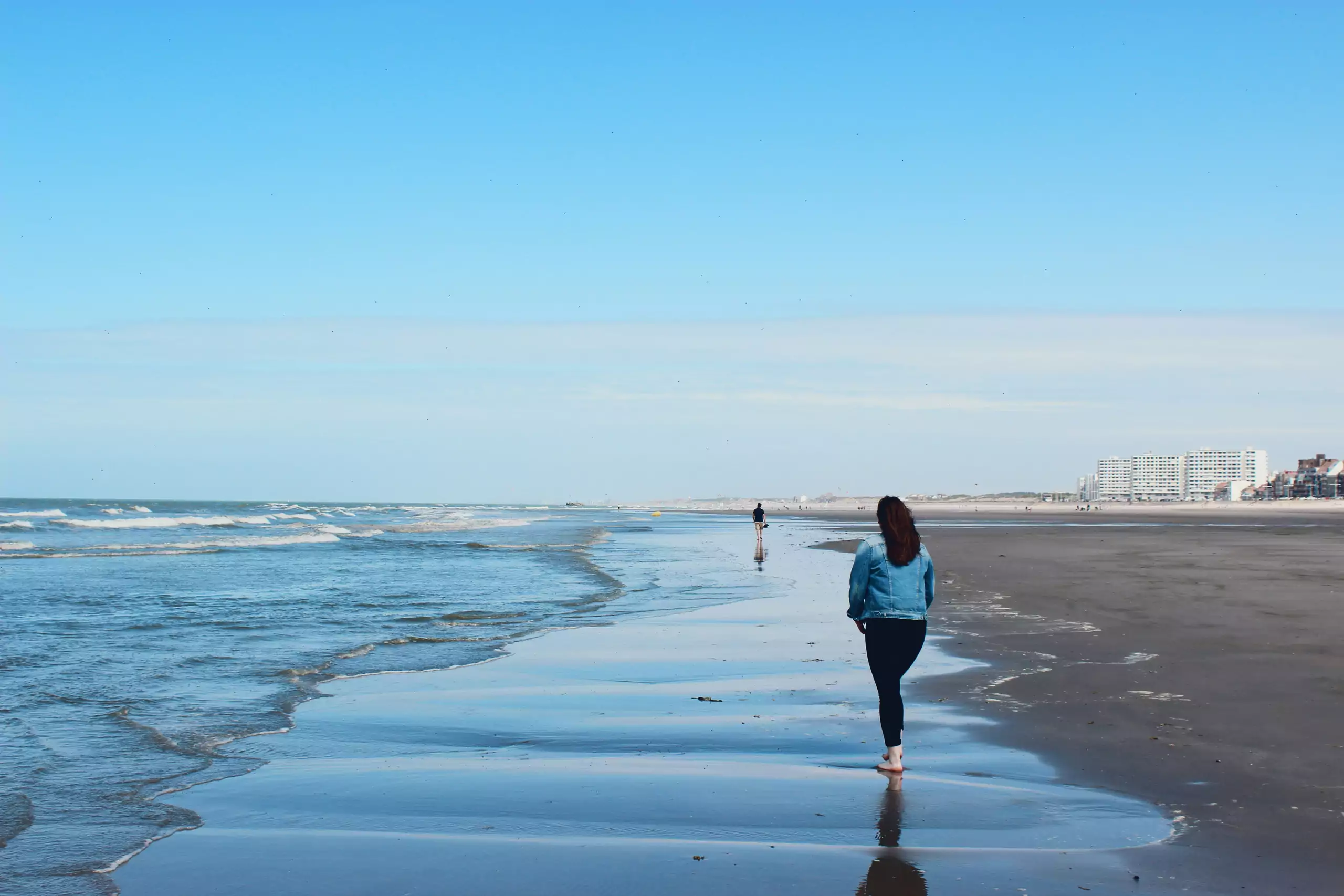 You are currently viewing Les bienfaits de la marche méditative pour l&rsquo;esprit et le corps
