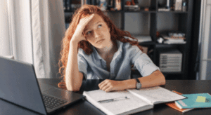 Lire la suite à propos de l’article L&rsquo;Ennui de l&rsquo;Enfant : Transformer le « Je m&rsquo;ennuie ! » en Opportunité de Croissance et de Sérénité Familiale