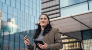 Lire la suite à propos de l’article Le Pouvoir Insoupçonné de la Lenteur : Pourquoi Prendre Son Temps est la Clé pour Mieux Réussir