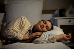 Lire la suite à propos de l’article Les 2 heures d&rsquo;or : Quand s&rsquo;endormir avant minuit transforme votre Sommeilréparateur et votre vie