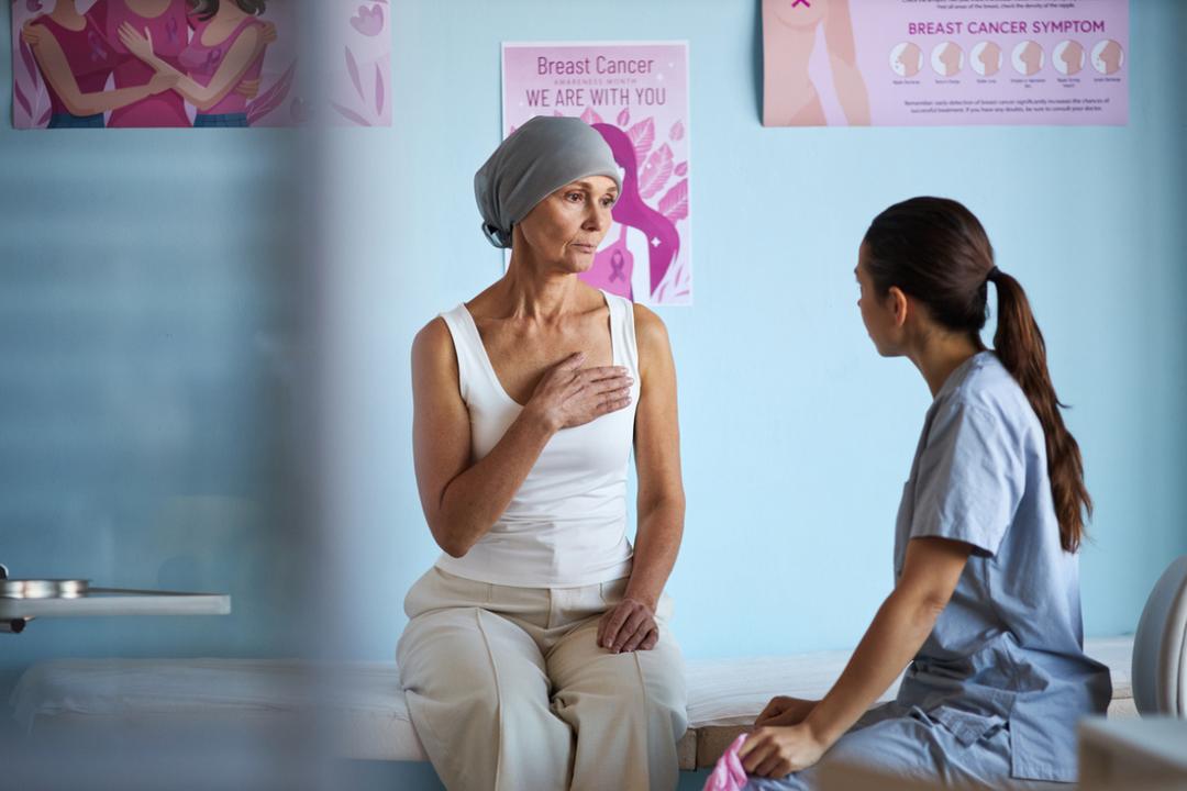 You are currently viewing 3,5 Millions de Cas : Pourquoi le Cancer du Sein Pourrait Exploser d’Ici 2050 et Comment Agir